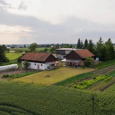 Sielskie Siedlisko W Czerwonym Dworze Feriehus *